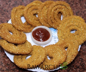 Lahsun Chakli Recipe | Bawarchi Rasoi