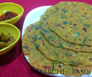 Methi Thepla Recipe | Bawarchi Rasoi
